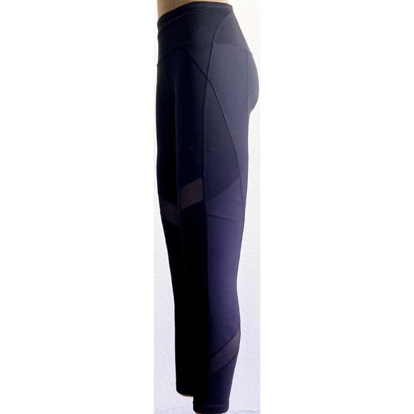 Free People Black High Waisted Back Pocket Mesh Detailing Activewear Leggings XS - Picture 2 of 9